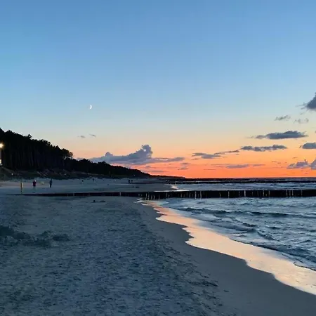 Gemuetliches, Strandnahes In Dwirzyno 펜션